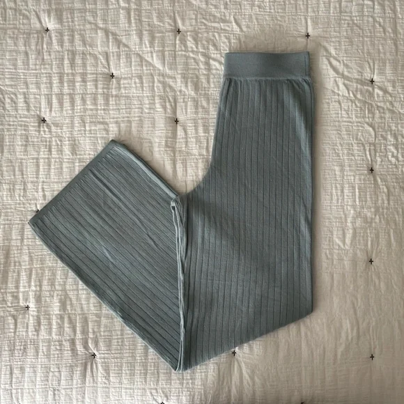 ABERCROMBIE & FITCH 90s Straight Ribbed Knit Sweater Pants Soft A&F Size M NWOT - Picture 7 of 14